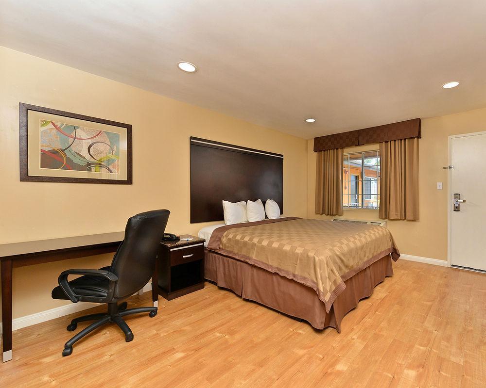 Rodeway Inn & Suites Chula Vista San Diego South Εξωτερικό φωτογραφία
